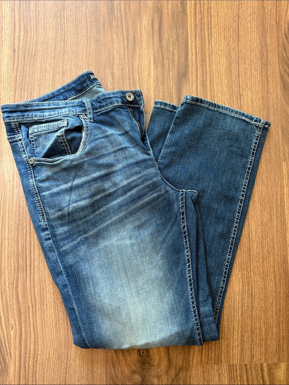 BKE Men's Blue Washed Bootcut Jeans